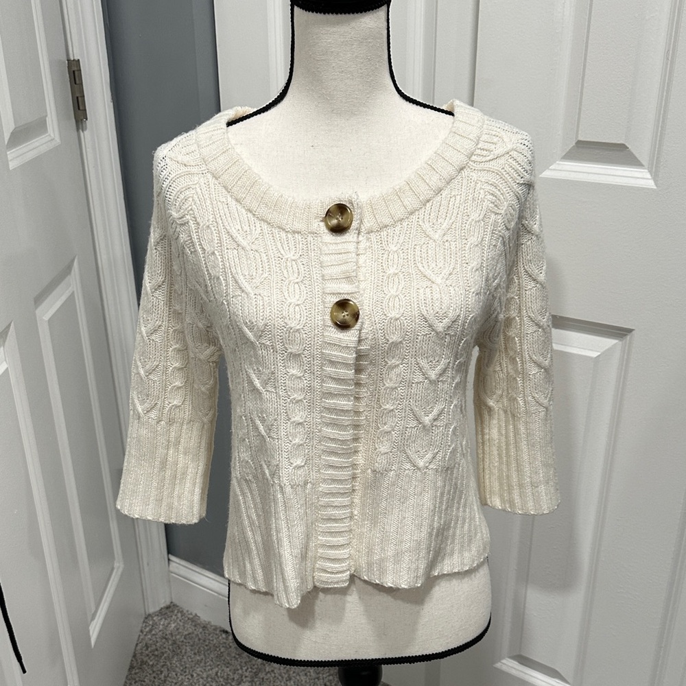 Aeropostale Elegant Cream Cable Knit Women's Sweater
